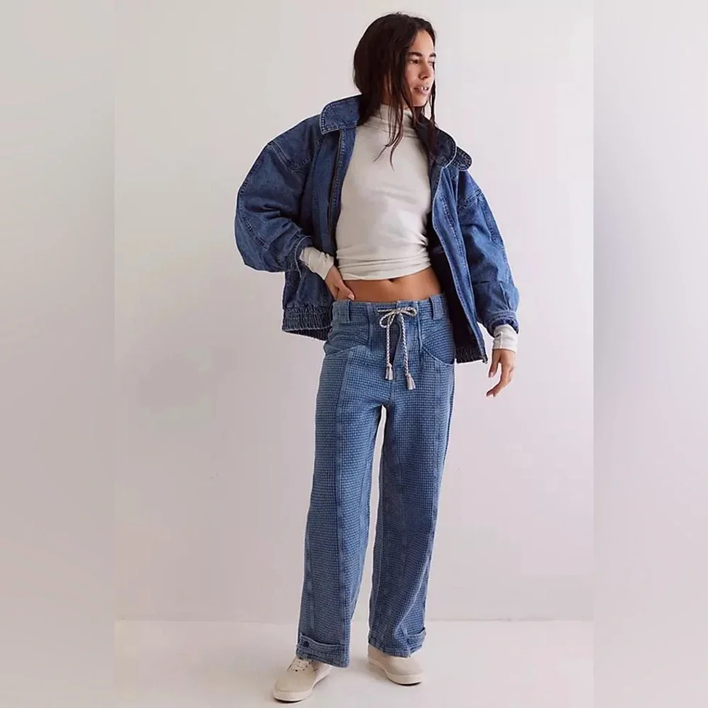 Free People We The Free Washed Away Textured Pull On Boyfriend
Jeans Size Large - Picture 1 of 14